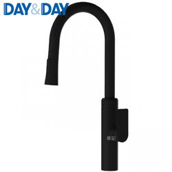 DAY&DAY OPHIR 廚房無鉛伸縮龍頭(黑) EA-353-B